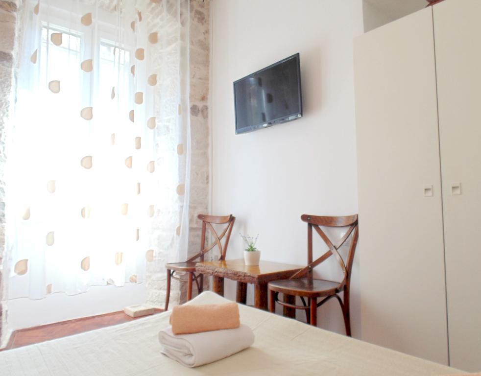 Rooms And Apartments Djanovic Split Habitación foto