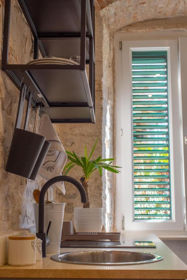 Rooms And Apartments Djanovic Split Exterior foto
